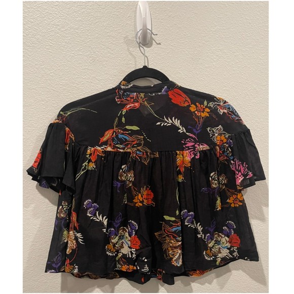 FREE PEOPLE Black Tropical Floral Cropped Top - Picture 4 of 4